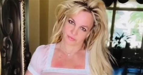 britney spears bathtub pics|Britney Spears worries fans as she shares naked bath photos。